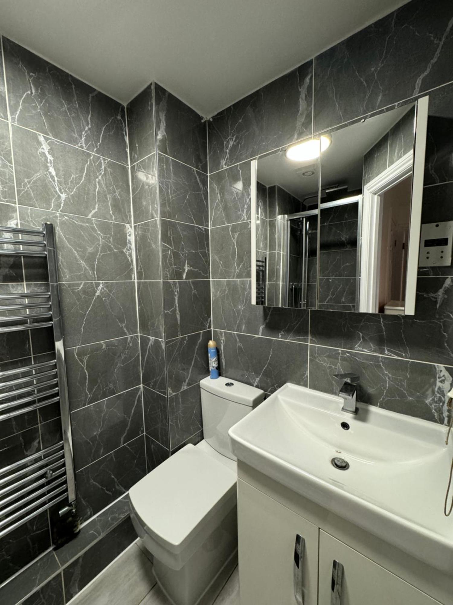 Spacious 3 Bedroom Home, With Private Driveway 5 Minutes From Excel Centre & Custom House Londres Exterior foto
